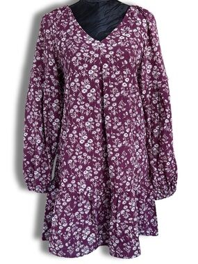 Loveriche Ruffled Floral mini swing dress. Wine/Daisies. Balloon sleeves. S
